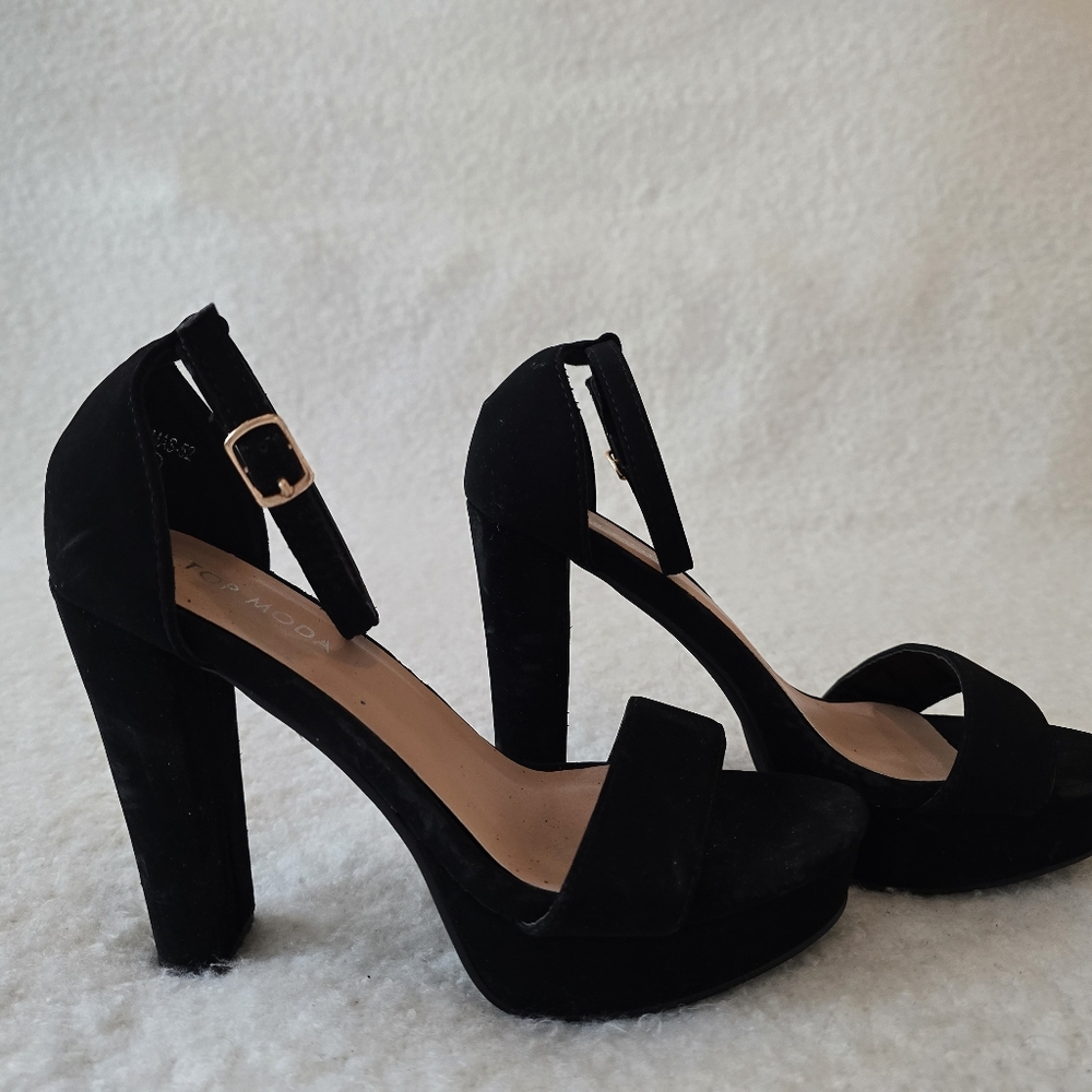 Elegant Black Heels